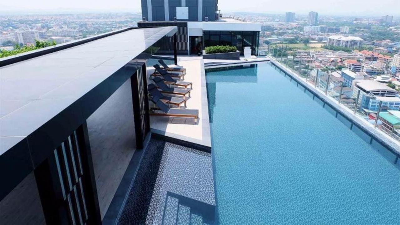 The Base Central Apartments باتايا المظهر الخارجي الصورة